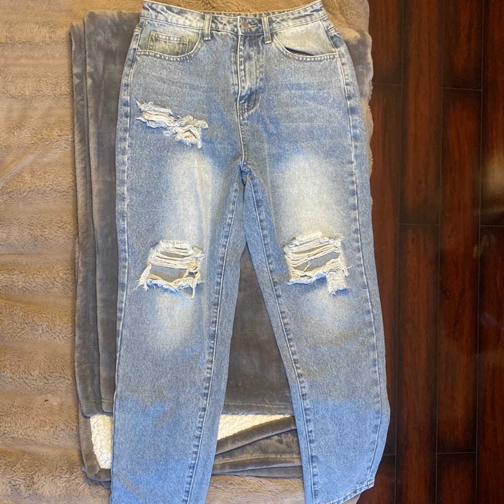 Denim ripped jean